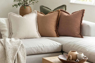 Arkaim Home – Spring-inspired interior with fresh natural materials, light linen textiles and botanical accents
