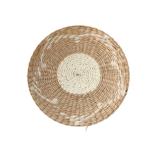 Handwoven rattan decorative wall basket – a natural boho wall decor piece perfect for adding texture and warmth to any space. Crafted from eco-friendly materials, this stylish wall plate enhances modern, rustic, and Scandinavian interiors. Ideal for gallery walls, living rooms, or entryways.