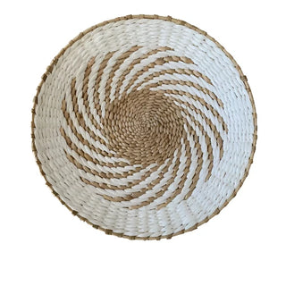 Handwoven rattan decorative wall basket – a natural boho wall decor piece perfect for adding texture and warmth to any space. Crafted from eco-friendly materials, this stylish wall plate enhances modern, rustic, and Scandinavian interiors. Ideal for gallery walls, living rooms, or entryways.