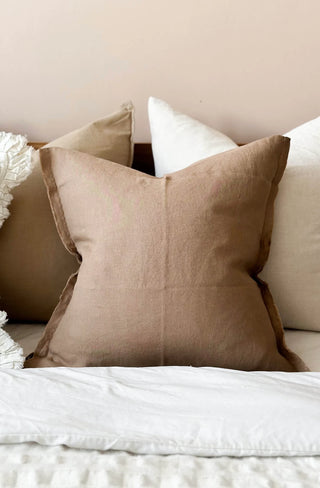 Frayed Linen Cushion Cover / Brown 53x53cm