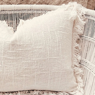 Fringed Linen Blend Cushion Cover / White 30x50cm