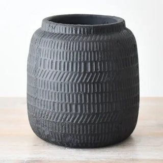 Black textured vase for contemporary and minimalist spaces