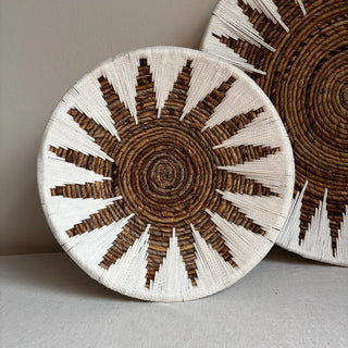 Decorative seagrass wall basket set for neutral, Japandi and bohemian interiors.